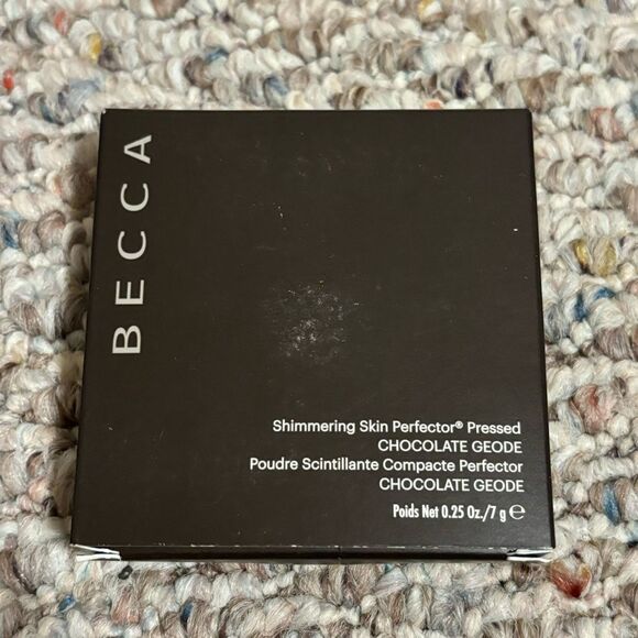 NEW BECCA Cosmetics Highlighter - Chocolate Geode - Picture 4 of 9